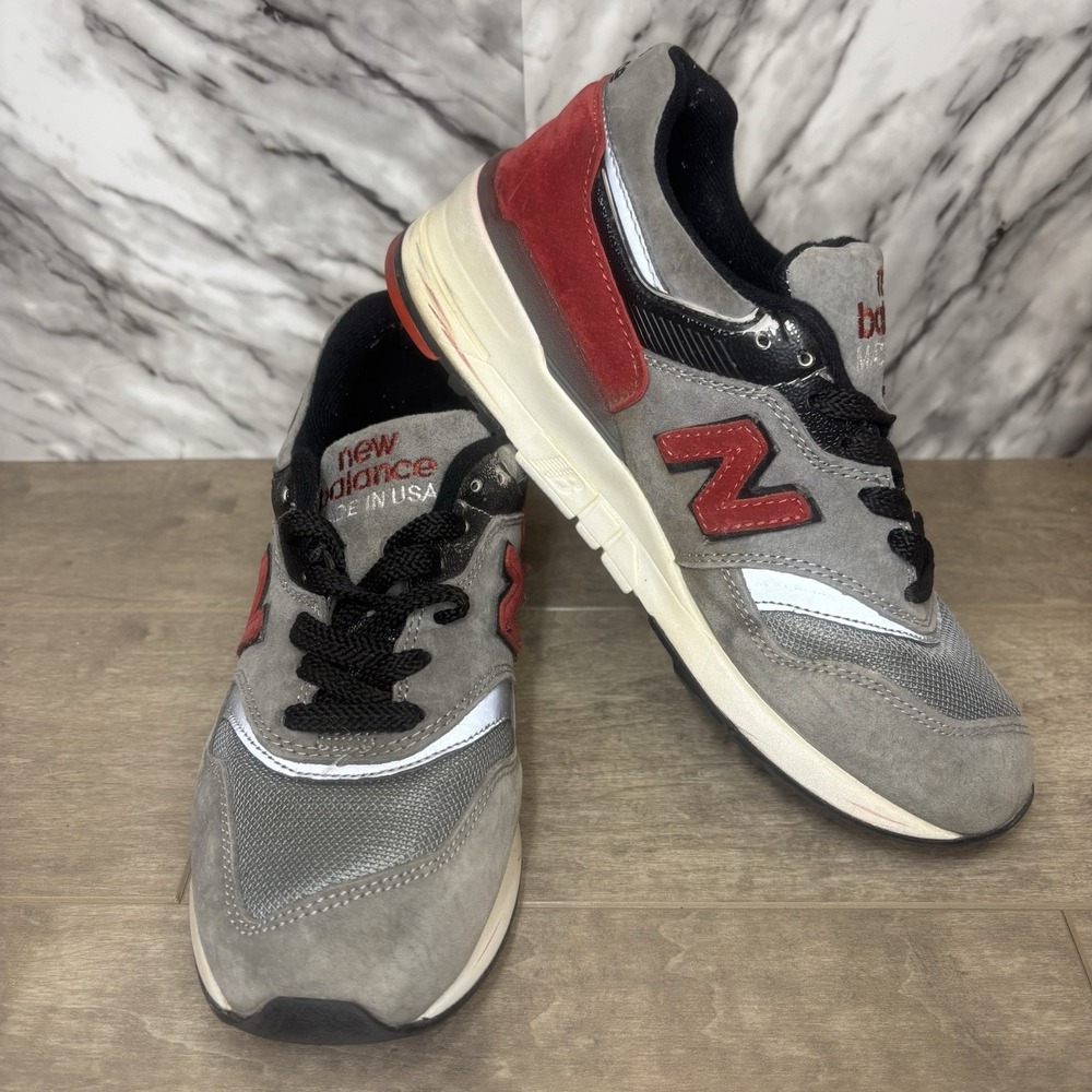 New Balance 997 MADE IN USA Sneakers Women's Size 6.5 Gray And Maroon W997CCF